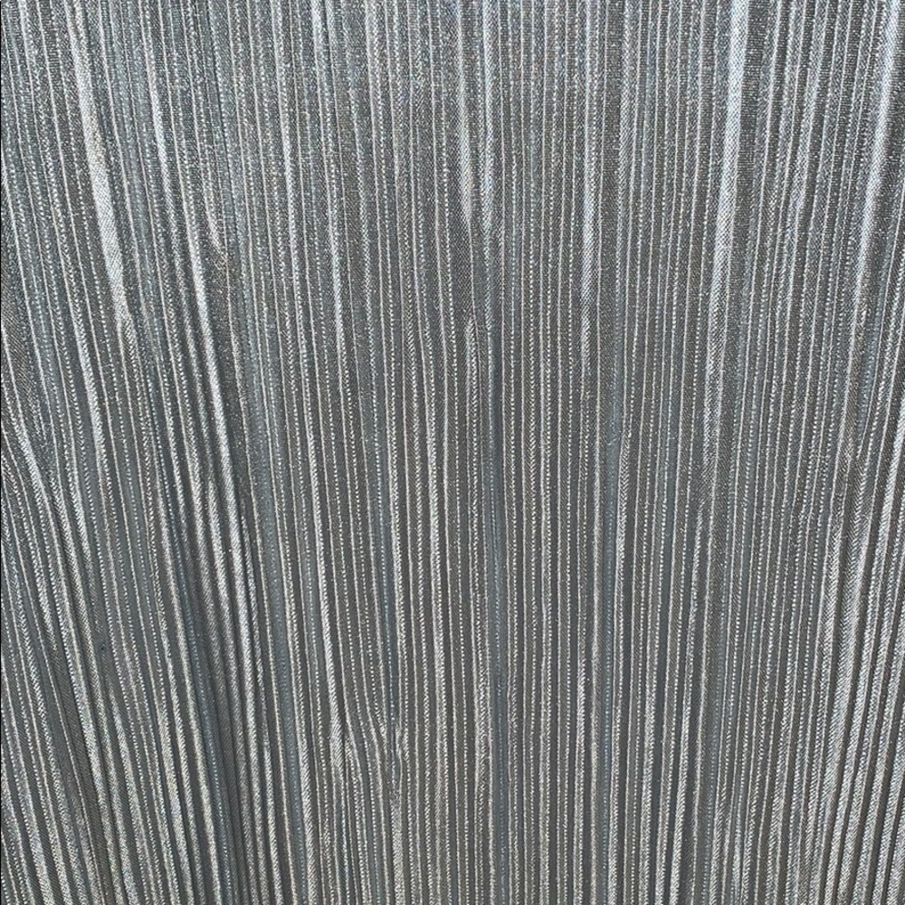 Metallic Top - Picture 3 of 3